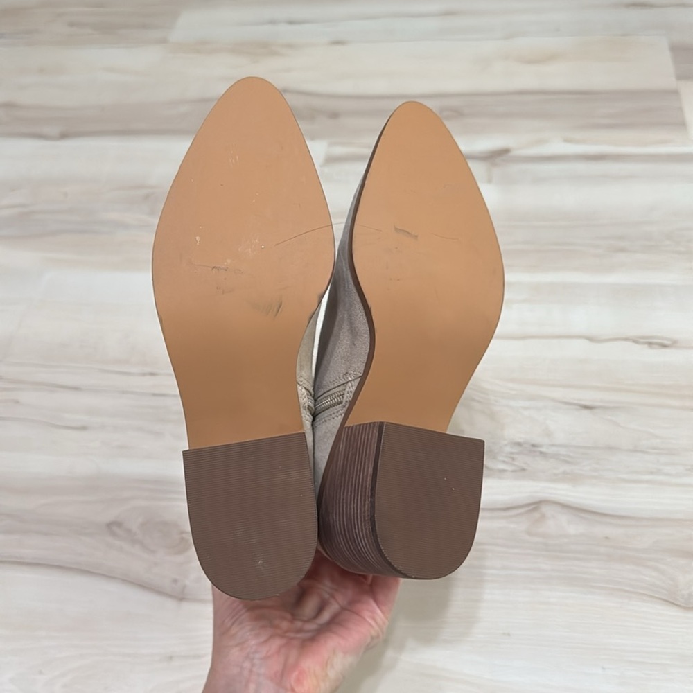BP Baylee Western Bootie Size 6.5 Taupe Suede Block Heel Ankle Boots - Picture 5 of 8